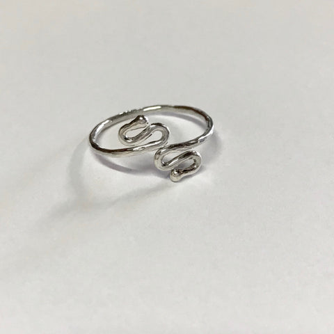 Ajustable Squiggle Ring