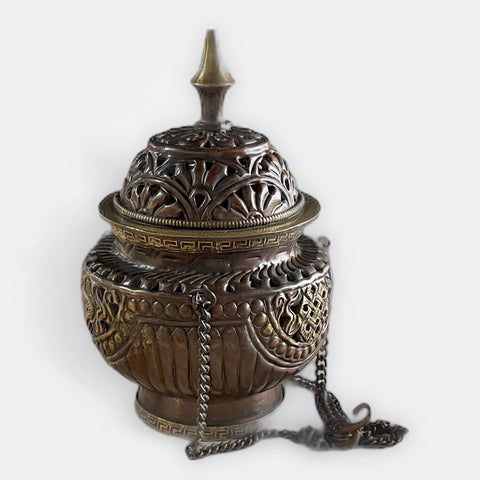 Sangpot - Vase Shape with Chain